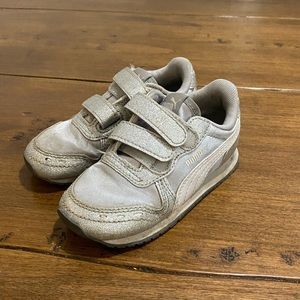 Toddler Puma shoes size 7